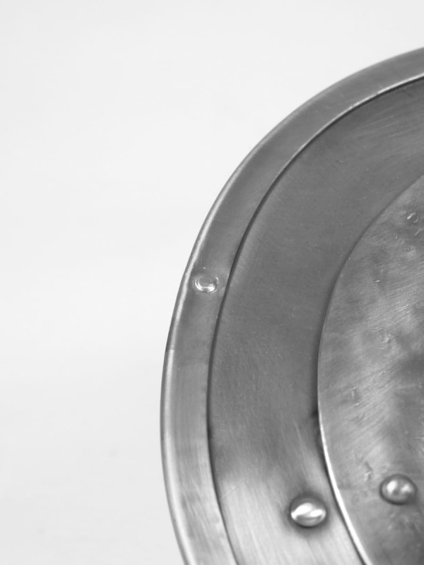 Steel buckler edge.jpg