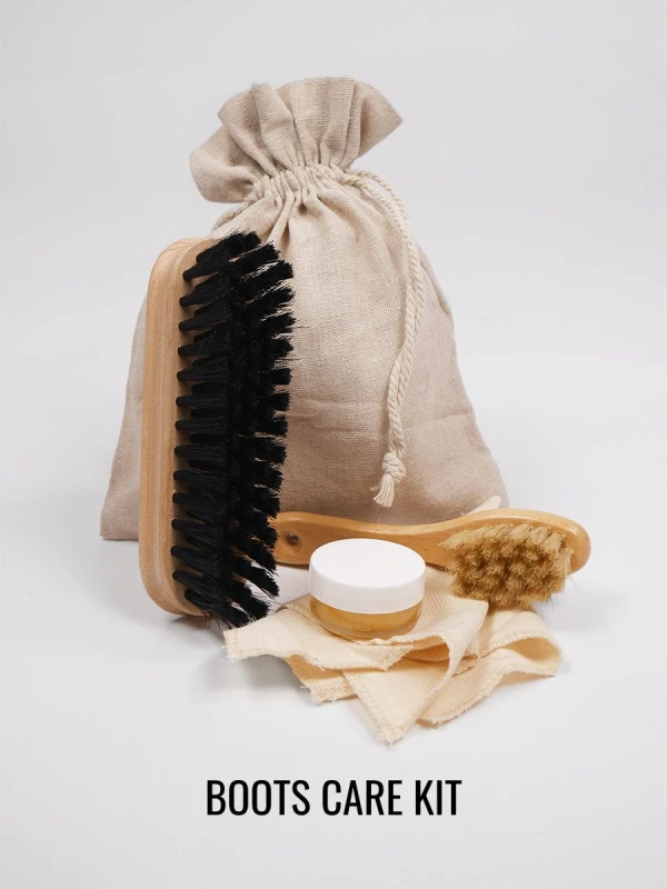 BOOTS CARE KIT.jpg